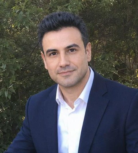 عکس دوم امیر عبادی وکیل پایه یک دادگستری