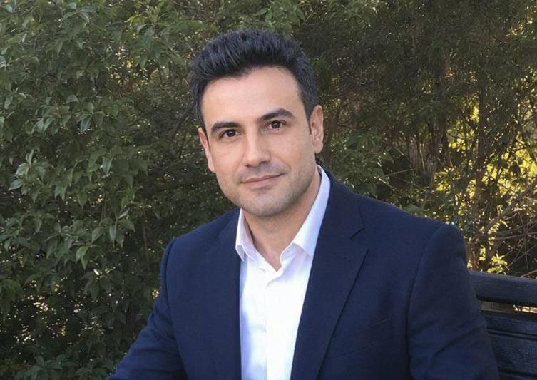 عکس دوم امیر عبادی وکیل پایه یک دادگستری